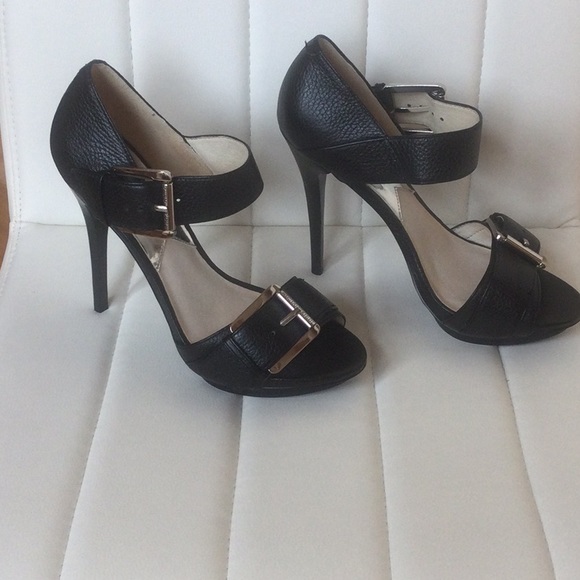 EUC Michael Kors 8M Black Leather Upper Shoes Heels - Picture 2 of 16